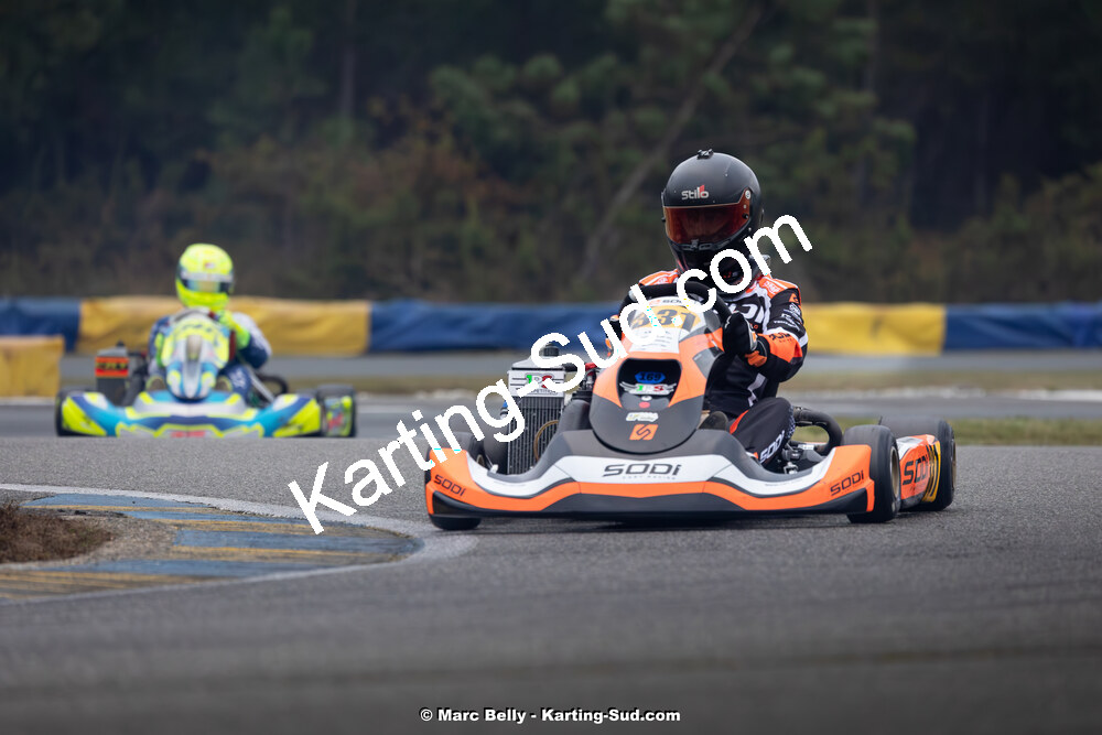 KS-171124-0237.jpg