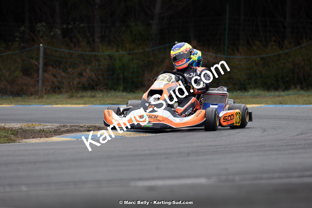 KS-171124-0332.jpg