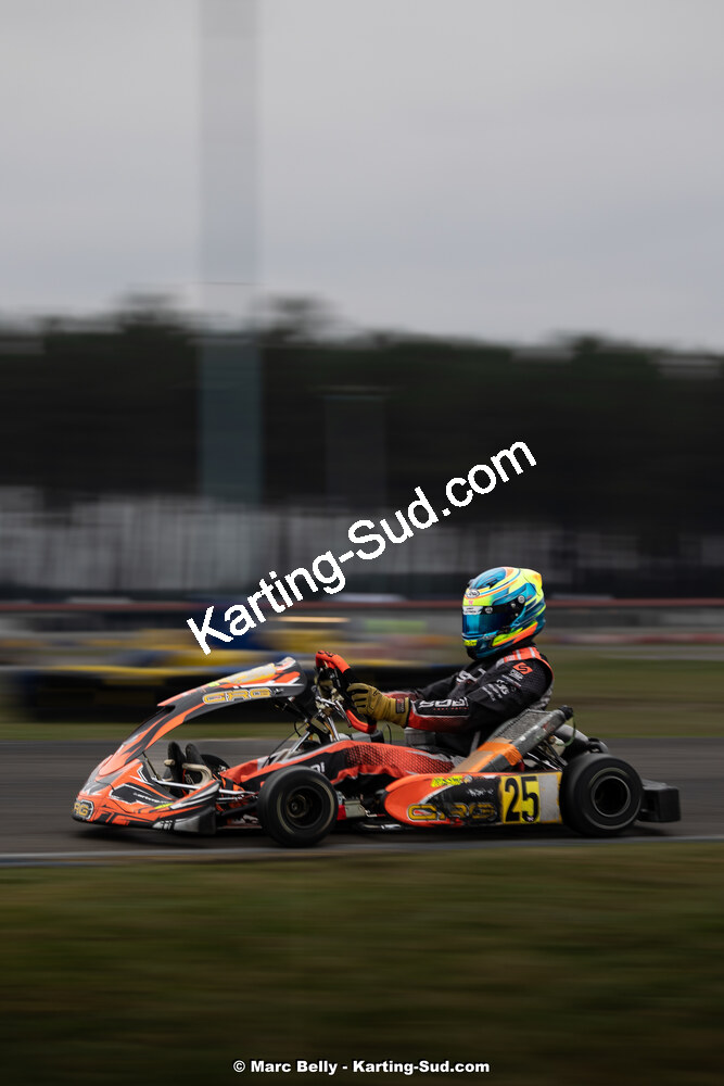 KS-171124-0357.jpg