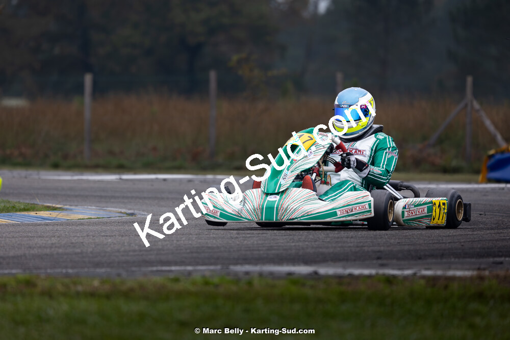 KS-171124-0653.jpg