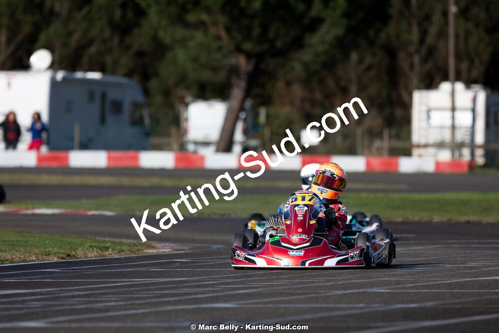 KS-161125-0398.jpg