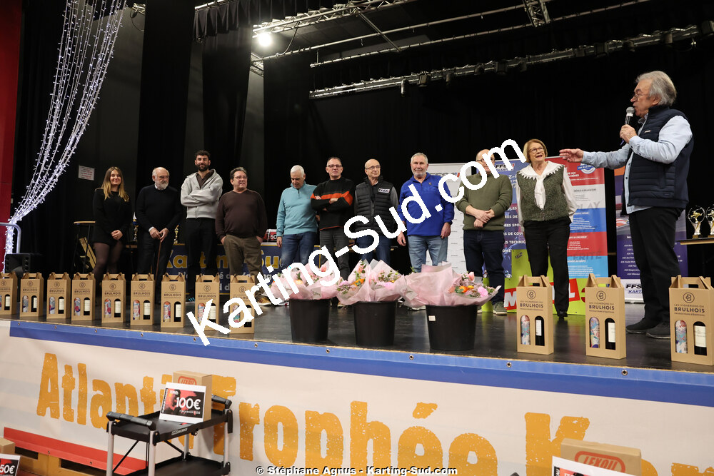 Alain PONS, Fabien BLANC, Odette DEJUNIAT et 1 autre — 17/01/2026 : Remise des Prix 2025 de la Ligue de Karting Nouvelle Aquitaine Sud (photos Stéphane Agnus) 2026 — karting