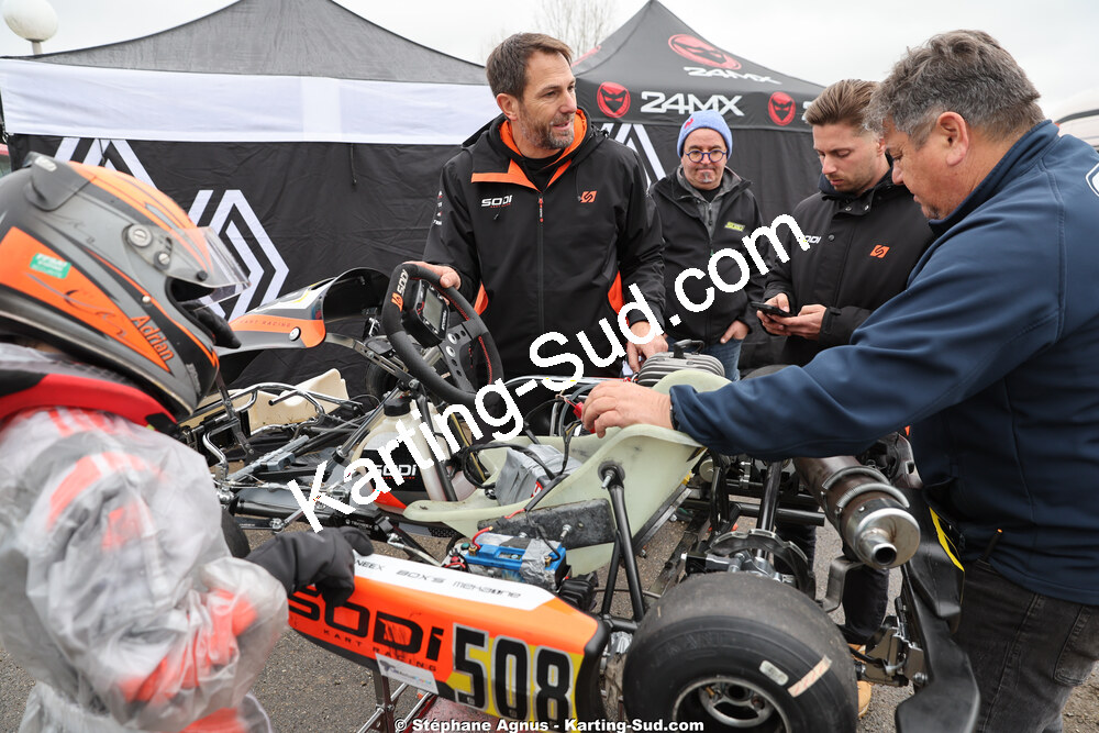 Adrian LAFILLE, Patrick SUAU, Yohan SOGUEL — 28/02 & 01/03/2026 : 1ère manche du Championnat du Sud 2026 à Aigues-Vives (photos Stéphane Agnus) 2026 — karting
