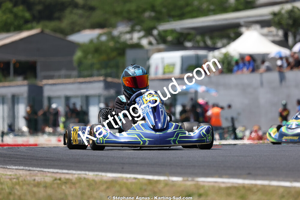 KS-2J4A2015.jpg