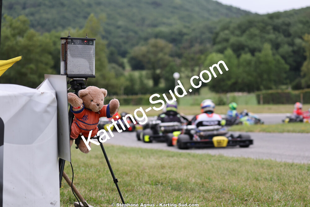 05-07/06/2026 : IAME Series France Round 2 à Aigues-Vives (Photos Stéphane Agnus) 2026 — karting