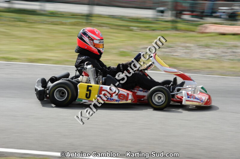 DSC_8932-2.jpg