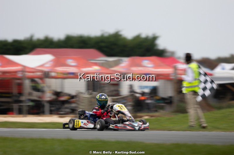 KS-191025-0360.jpg