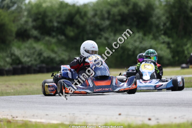 KS-2J4A2012.jpg