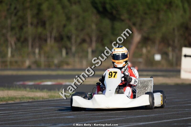 KS-200926-0215.jpg