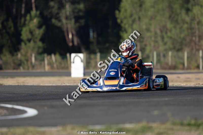 KS-200926-0259.jpg