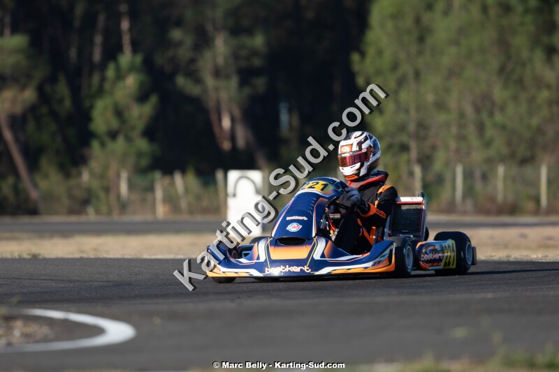 KS-200926-0260.jpg