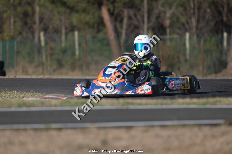 KS-200926-0349.jpg