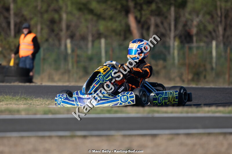 KS-200926-0364.jpg