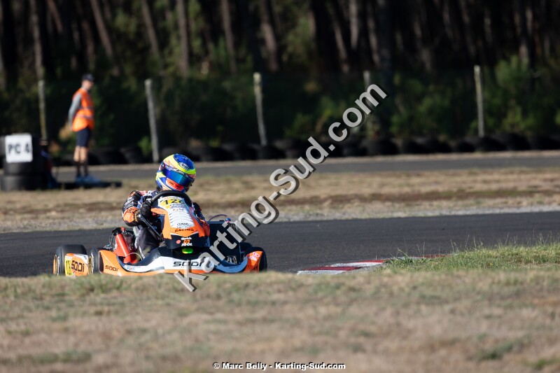 KS-200926-0389.jpg