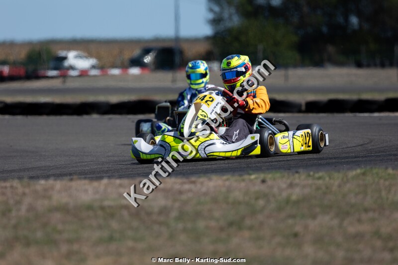 KS-200926-0665.jpg