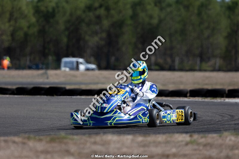 KS-200926-0674.jpg