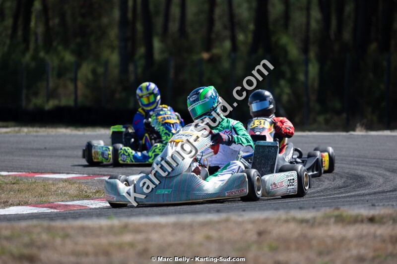 KS-200926-0693.jpg