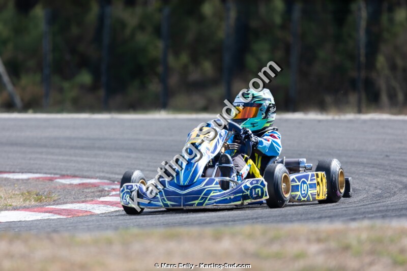 KS-200926-0762.jpg
