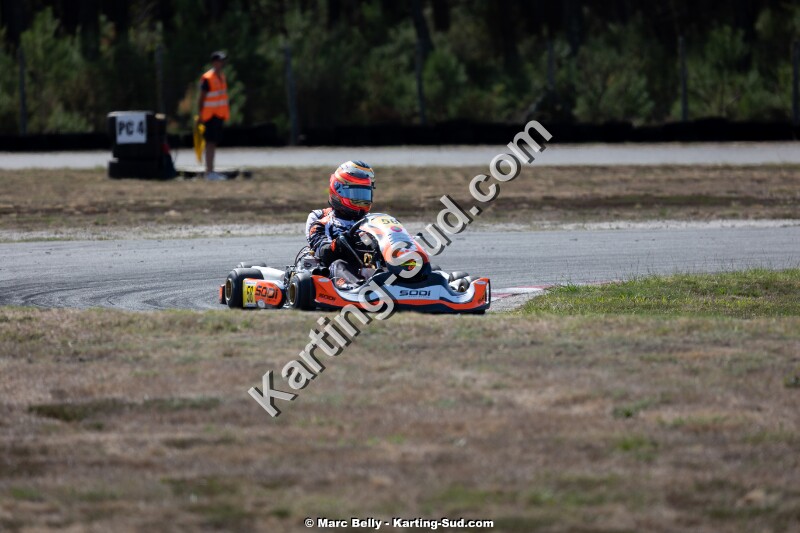 KS-200926-0790.jpg