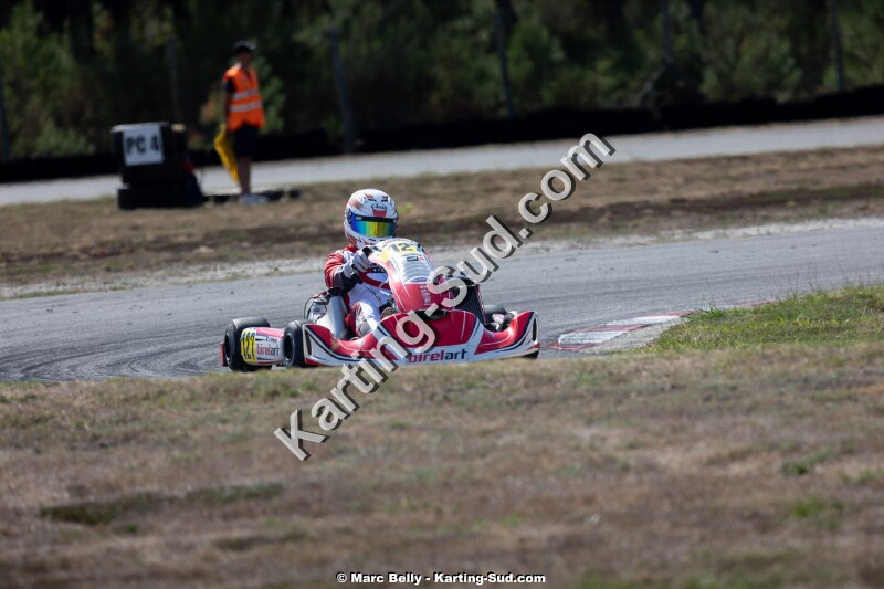 KS-200926-0794.jpg