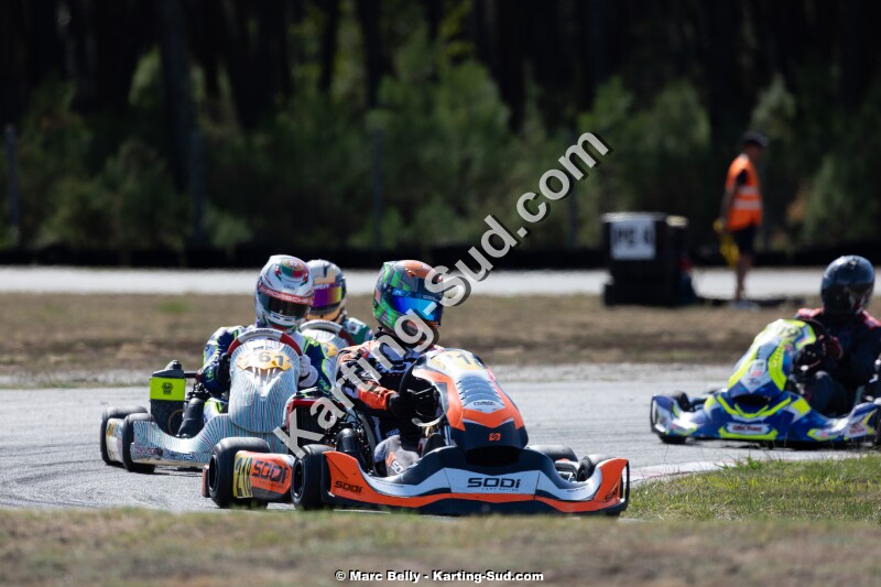 KS-200926-0835.jpg
