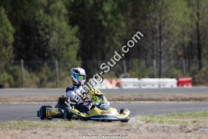 KS-200926-0869.jpg
