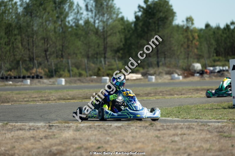 KS-200926-0881.jpg