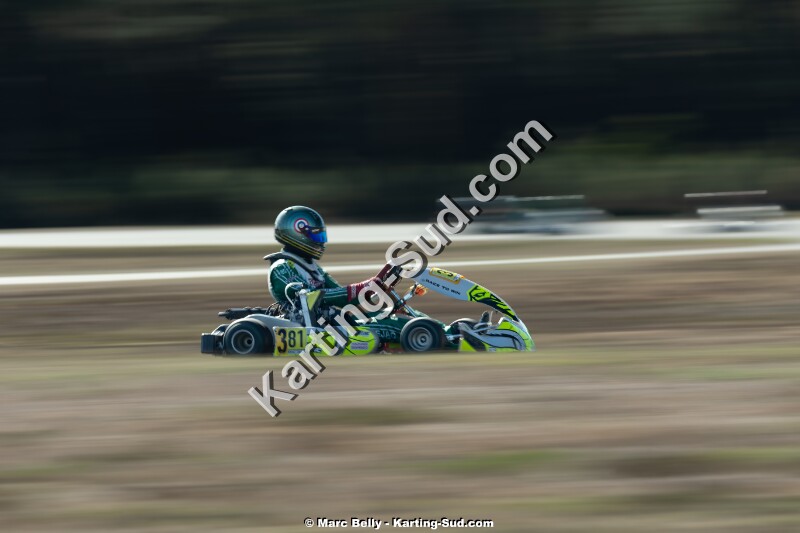 KS-200926-0885.jpg